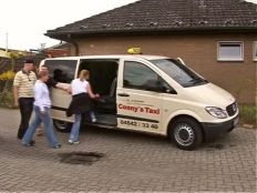 Taxi, Connys Taxi, Lauenburg, Ratzeburg, Mölln, Taxiunternehmen, Dialyse- und Krankenfahrten, Flughafentransfer, Weitere Fahrten, Siemensweg 7, 23879 Mölln