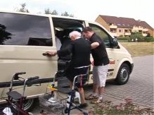 Taxi, Connys Taxi, Lauenburg, Ratzeburg, Mölln, Taxiunternehmen, Dialyse- und Krankenfahrten, Flughafentransfer, Weitere Fahrten, Siemensweg 7, 23879 Mölln